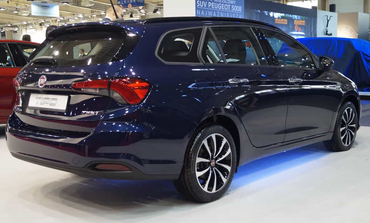 Rent a Fiat Tipo Station Wagon