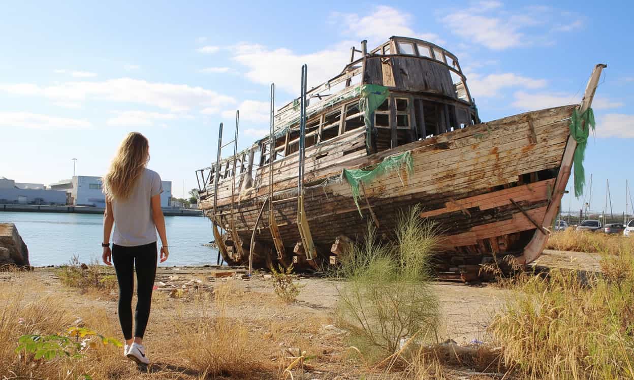 Old boat known as El Vaporcillo, now abandoned