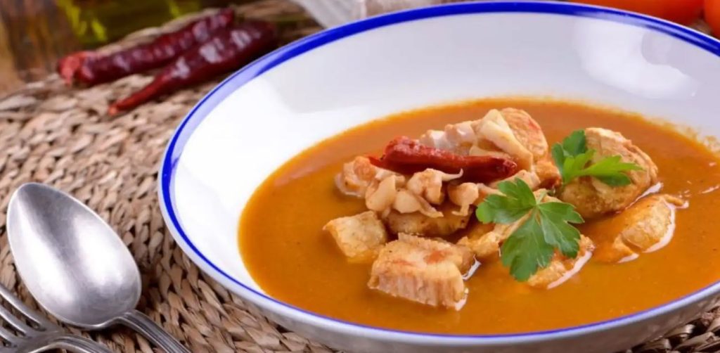 Caldillo de pintarroja